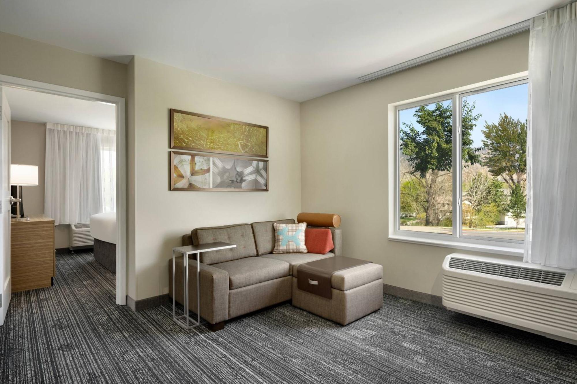 Towneplace Suites By Marriott Logan Eksteriør bilde
